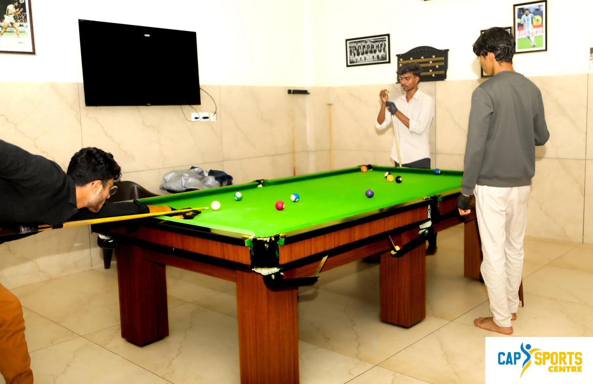 Cap Sports Center Hotel Nīleshwar Екстериор снимка